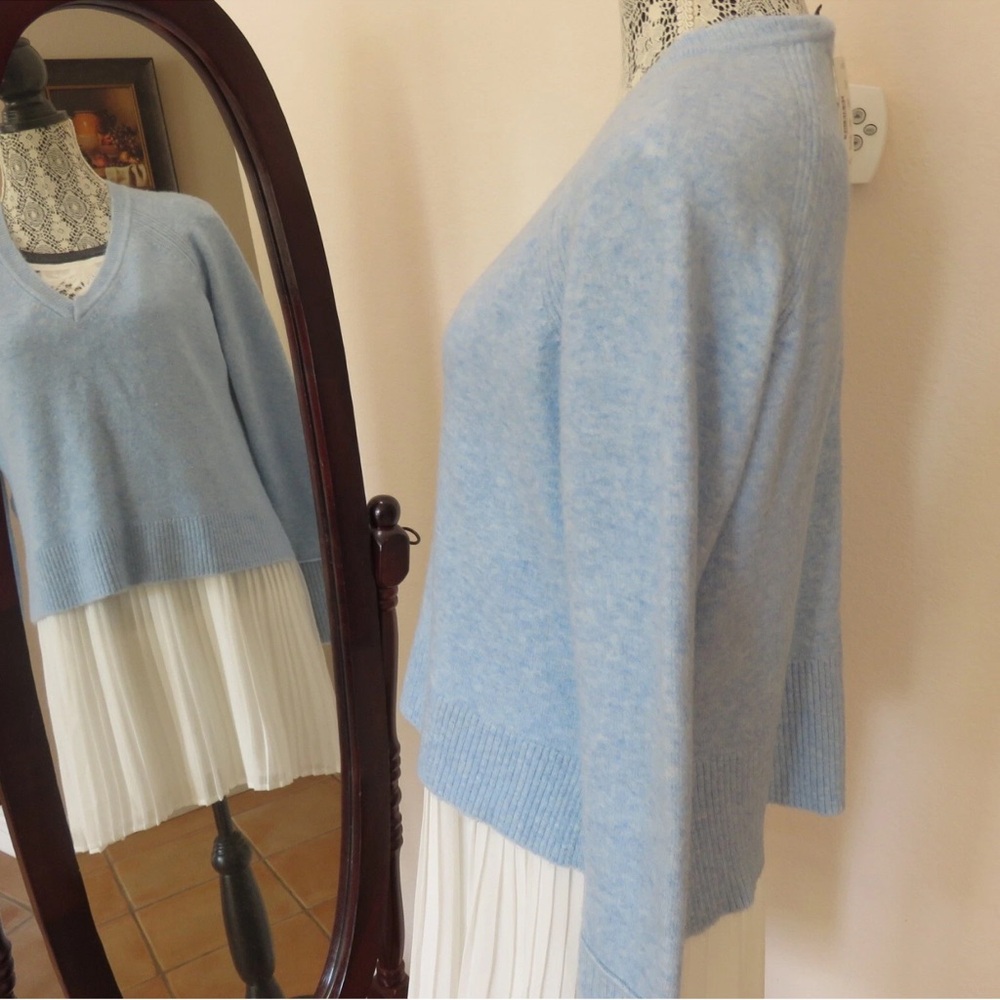 NWT J CREW V-neck Pullover Blue Merino Alpaca Nylon size M Women's H3911 sweater